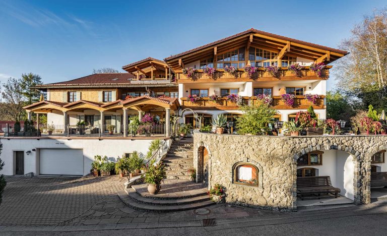 Kurferhof Foto Aussenansicht 768x468